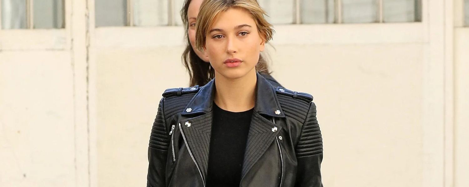 how to style tank tops with the shirt, How to style tank tops with jeans, how to style tank tops in winter, how to style tank Tops women, How to style tank tops for ladies